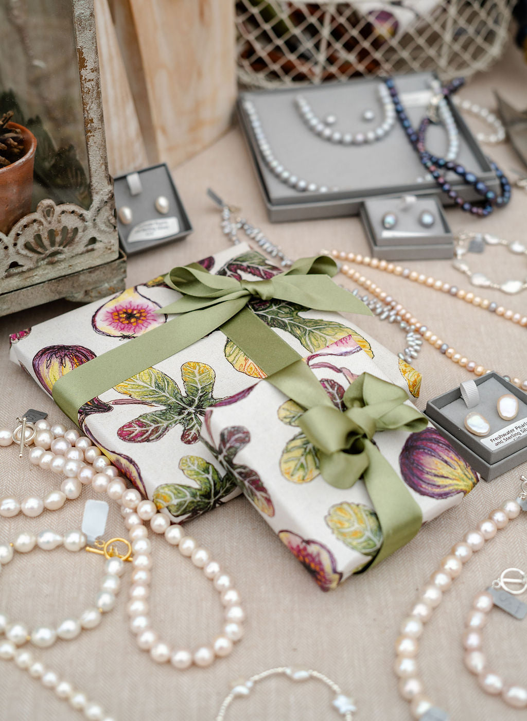 Fig Wrapping Paper