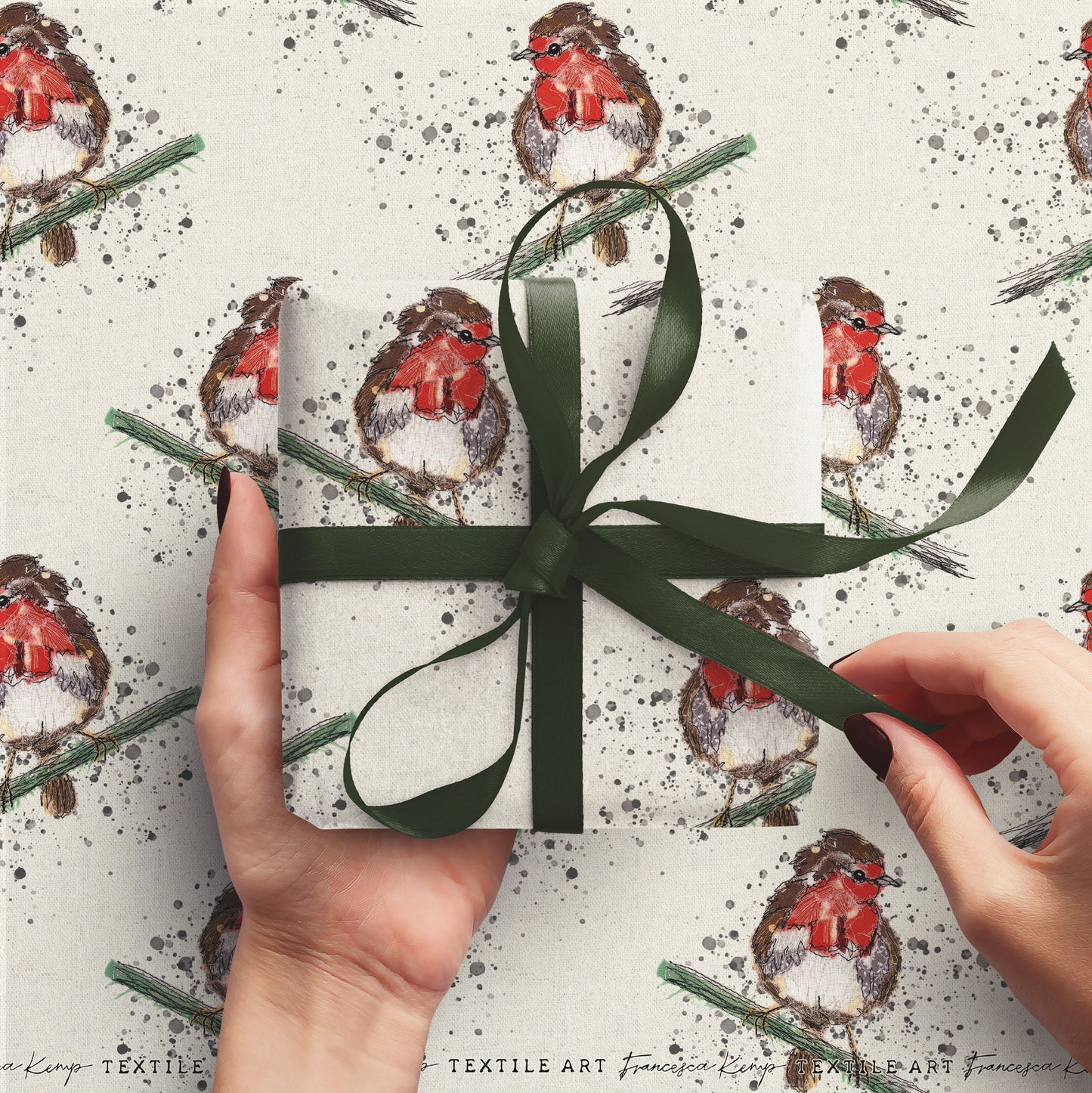 Robin Wrapping Paper