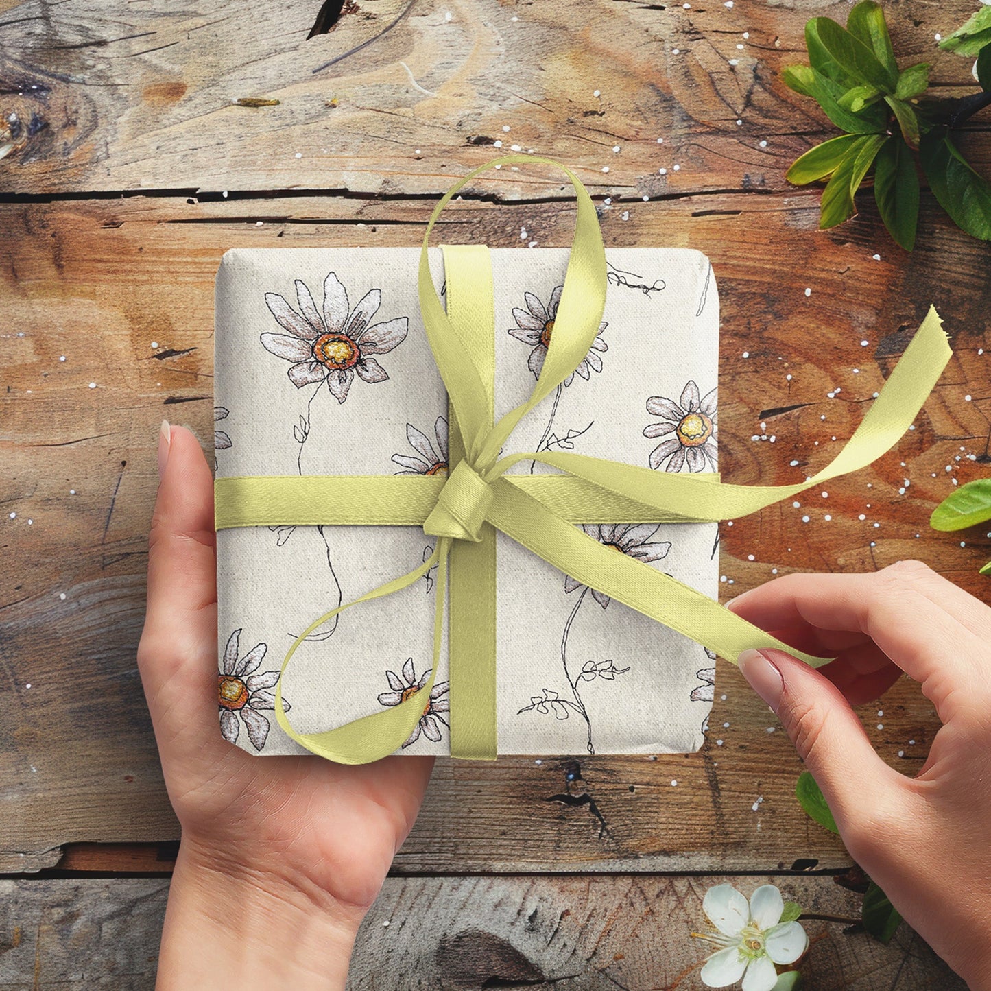 Daisy Chain Wrapping Paper